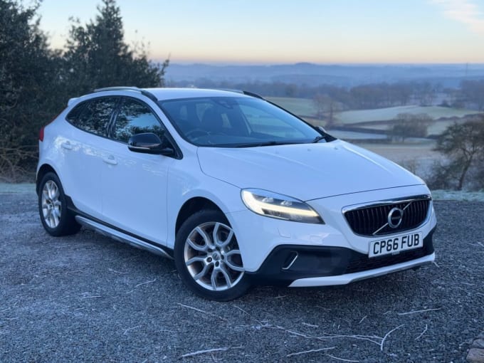 2016 Volvo V40