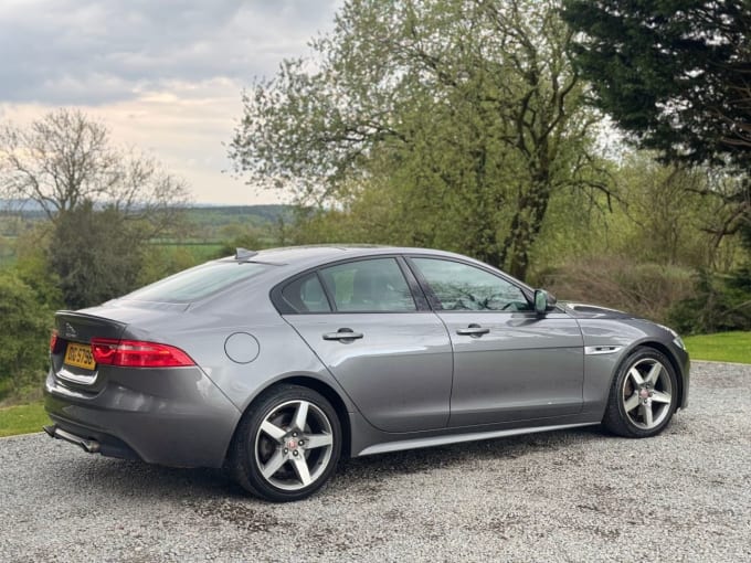 2025 Jaguar Xe