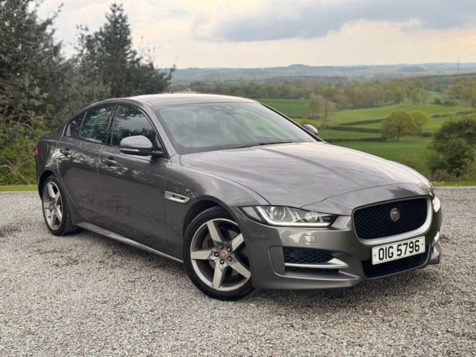 2025 Jaguar Xe
