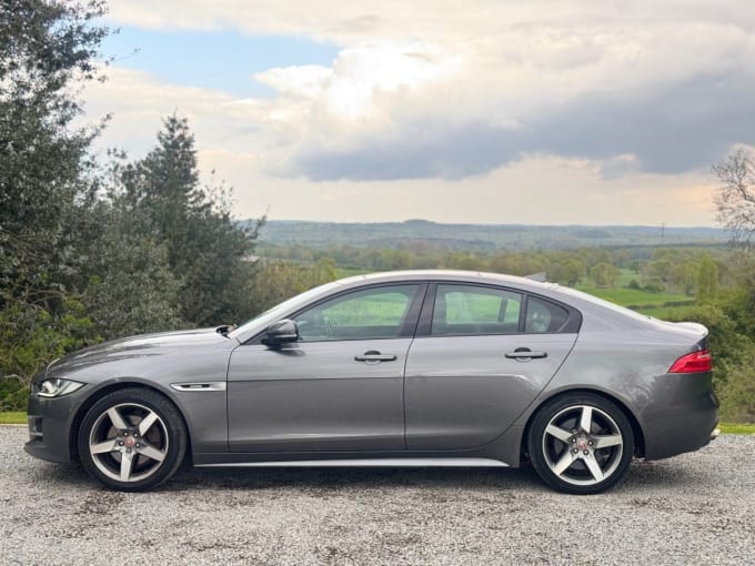 2025 Jaguar Xe