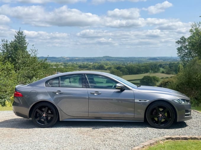 2025 Jaguar Xe