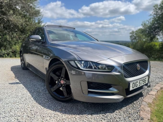 2025 Jaguar Xe