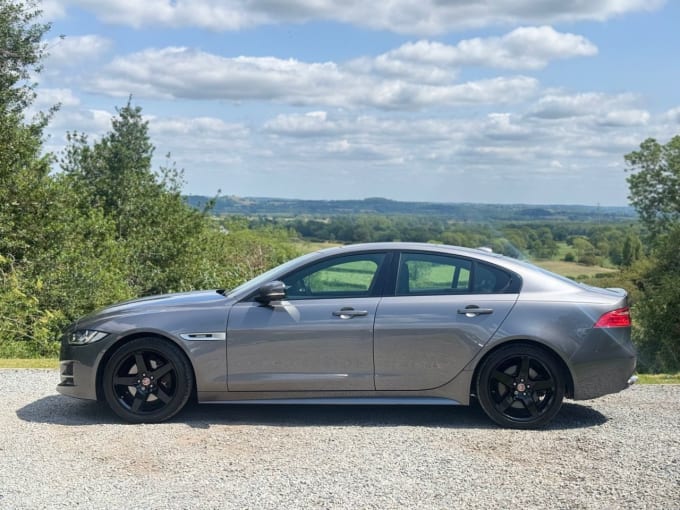 2025 Jaguar Xe