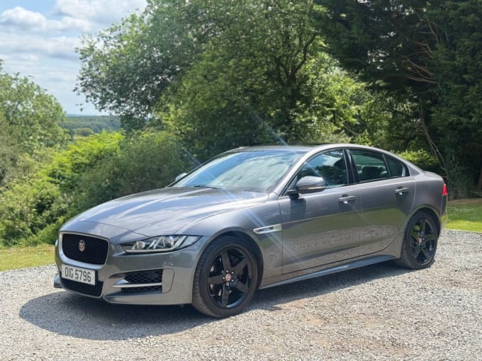 2025 Jaguar Xe