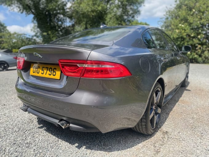 2025 Jaguar Xe
