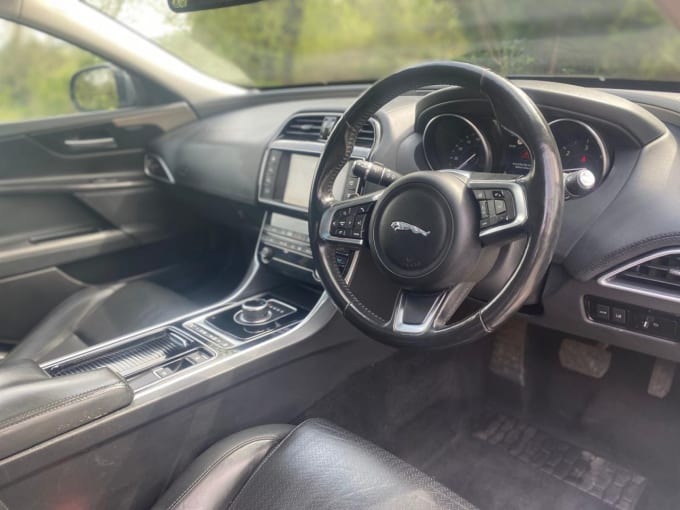 2025 Jaguar Xe