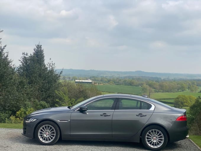 2025 Jaguar Xe