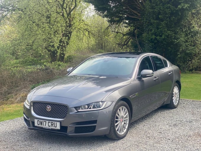 2025 Jaguar Xe