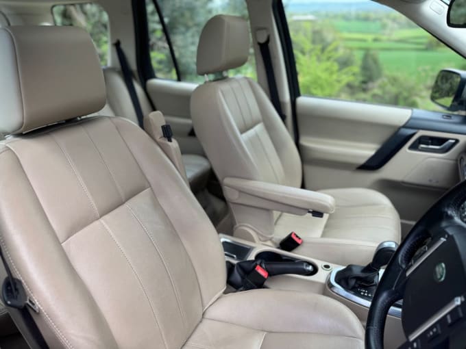 2025 Land Rover Freelander 2