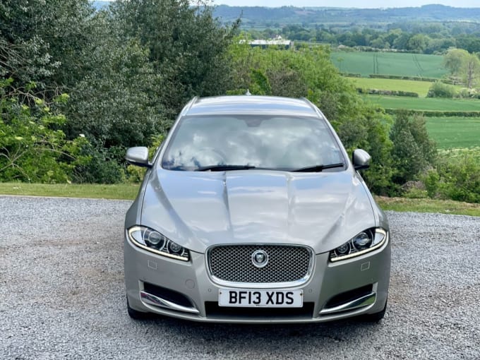 2025 Jaguar Xf