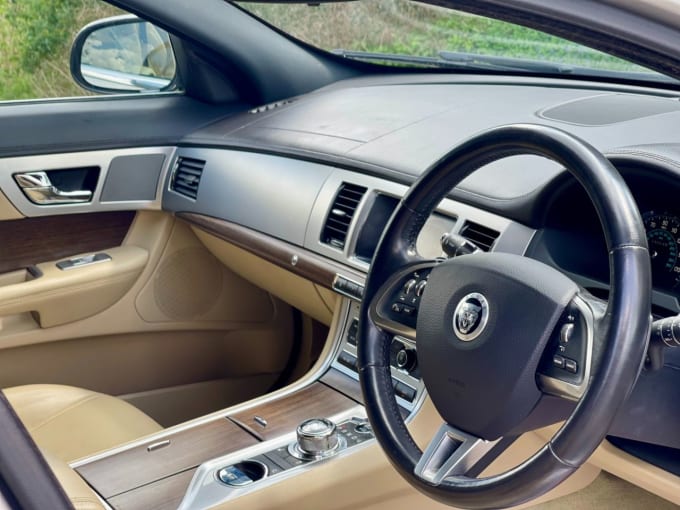 2025 Jaguar Xf