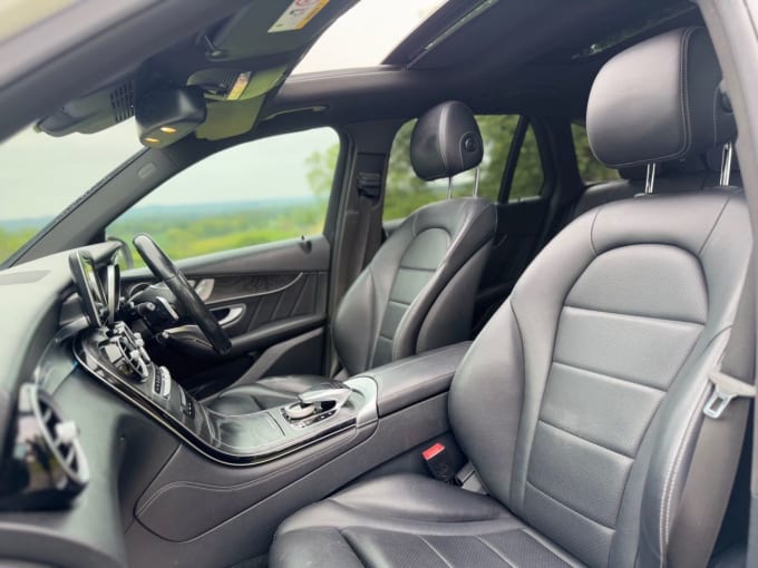 2025 Mercedes-benz Glc