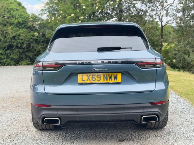 2025 Porsche Cayenne