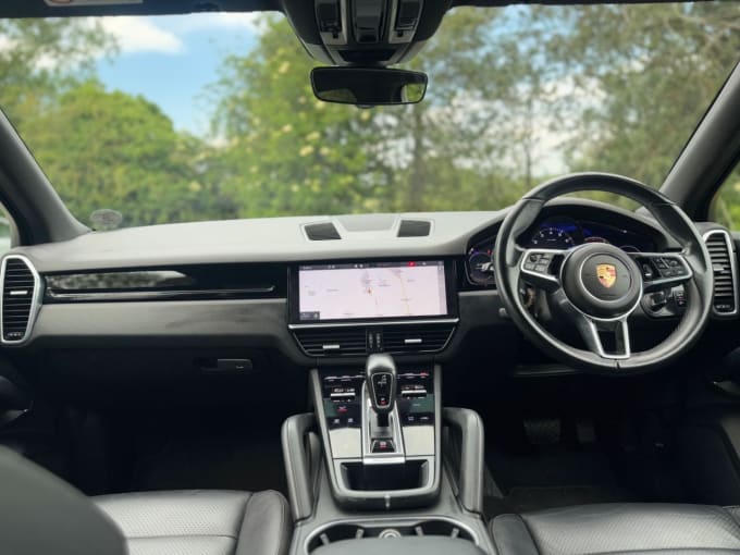 2025 Porsche Cayenne