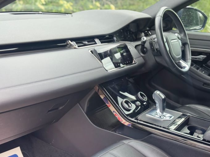 2025 Land Rover Range Rover Evoque