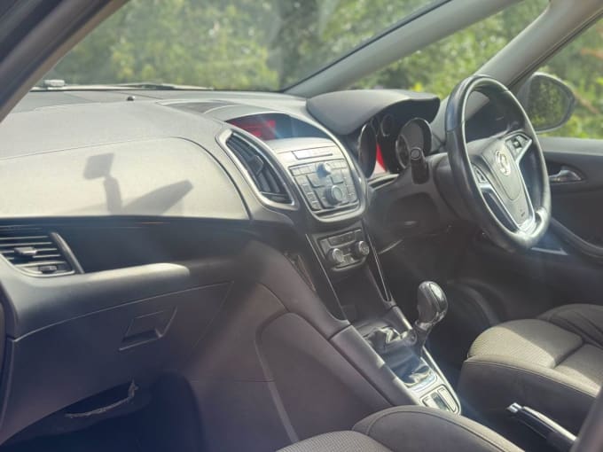 2025 Vauxhall Zafira Tourer