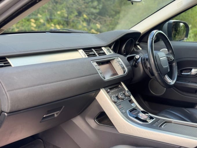 2025 Land Rover Range Rover Evoque
