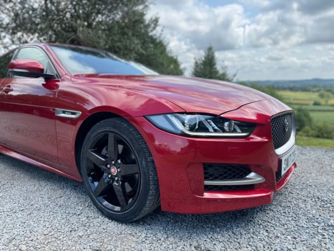 2025 Jaguar Xe