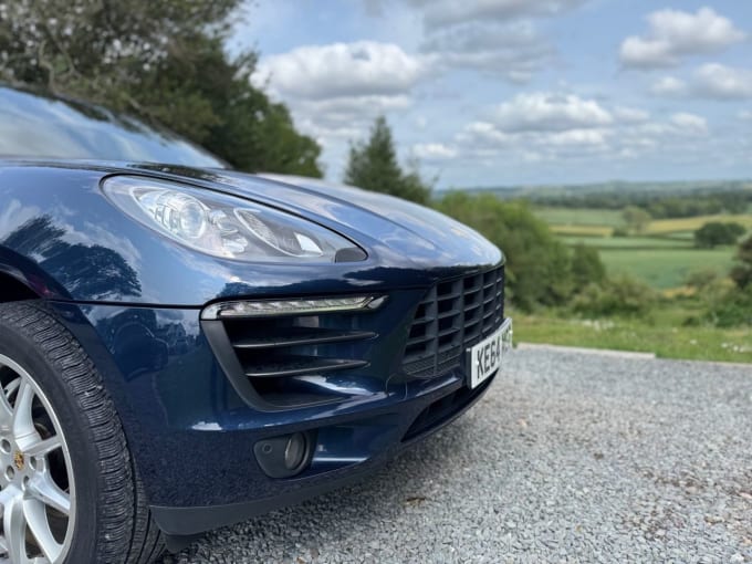 2025 Porsche Macan