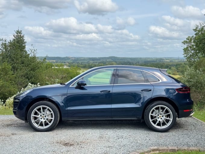 2025 Porsche Macan