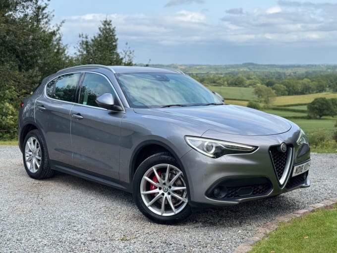 2025 Alfa Romeo Stelvio