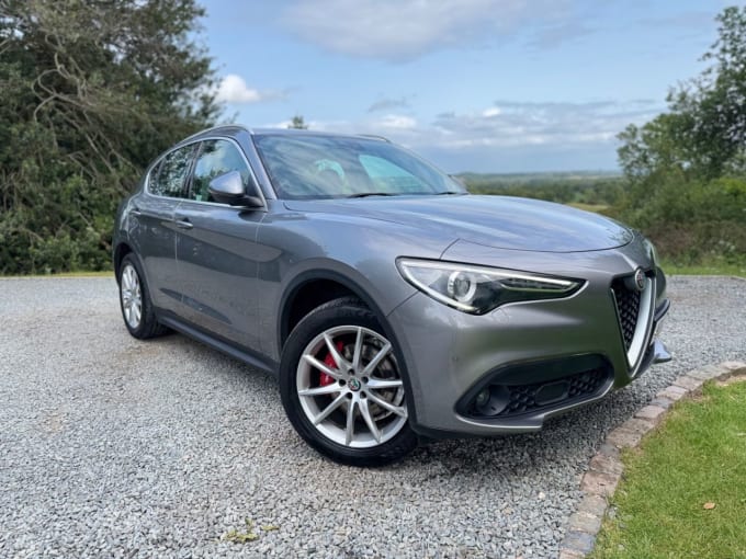 2025 Alfa Romeo Stelvio