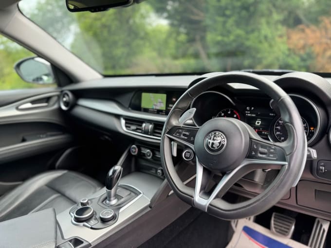 2025 Alfa Romeo Stelvio
