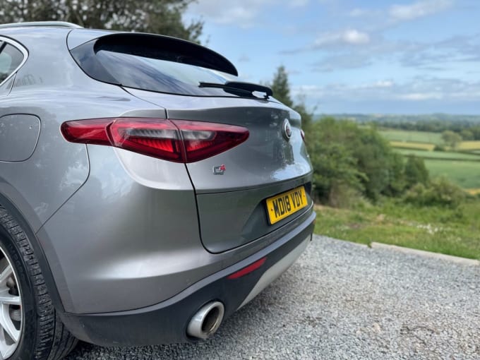 2025 Alfa Romeo Stelvio