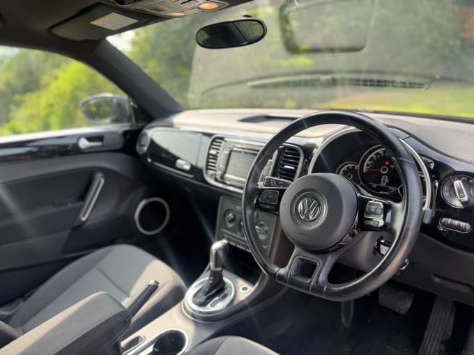 2025 Volkswagen Beetle