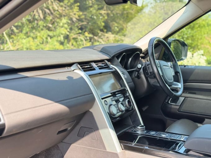2025 Land Rover Discovery