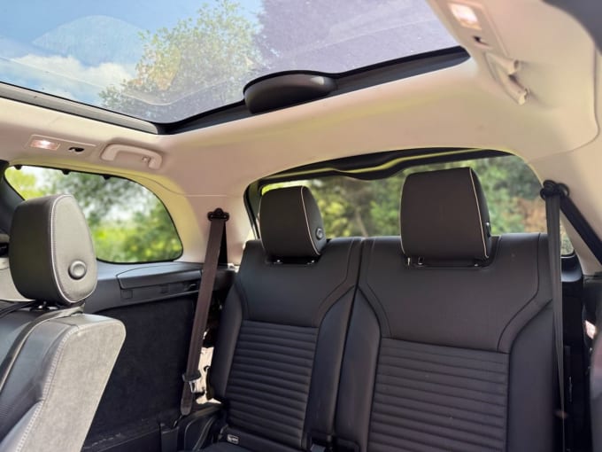 2025 Land Rover Discovery