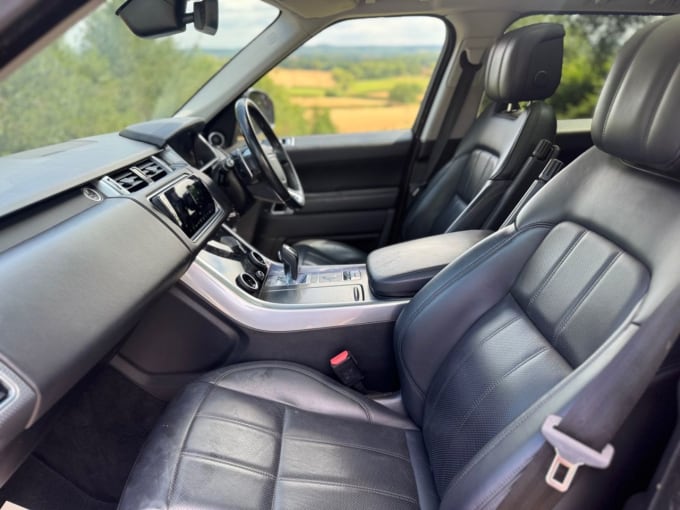 2025 Land Rover Range Rover Sport