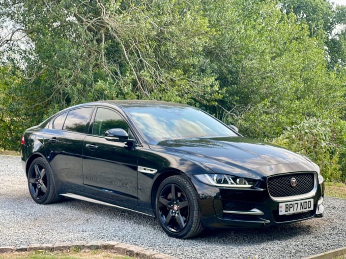 2025 Jaguar Xe