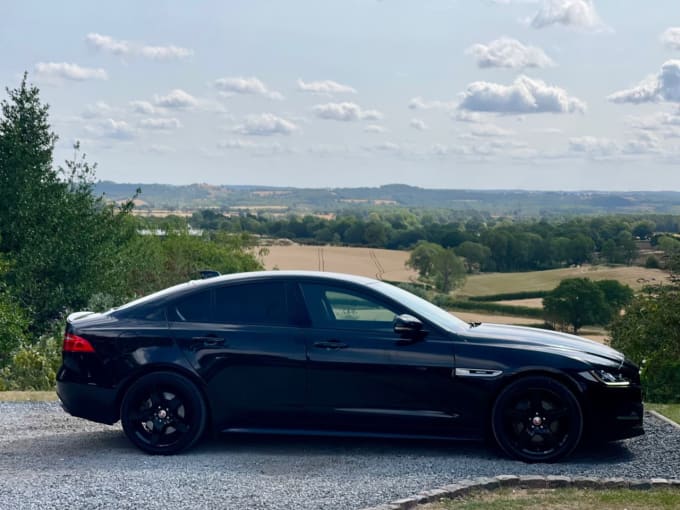 2025 Jaguar Xe