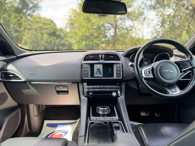 2025 Jaguar F-pace
