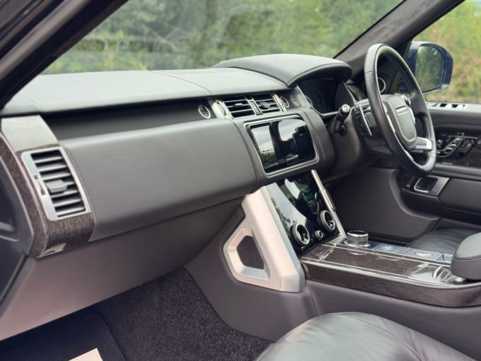 2025 Land Rover Range Rover