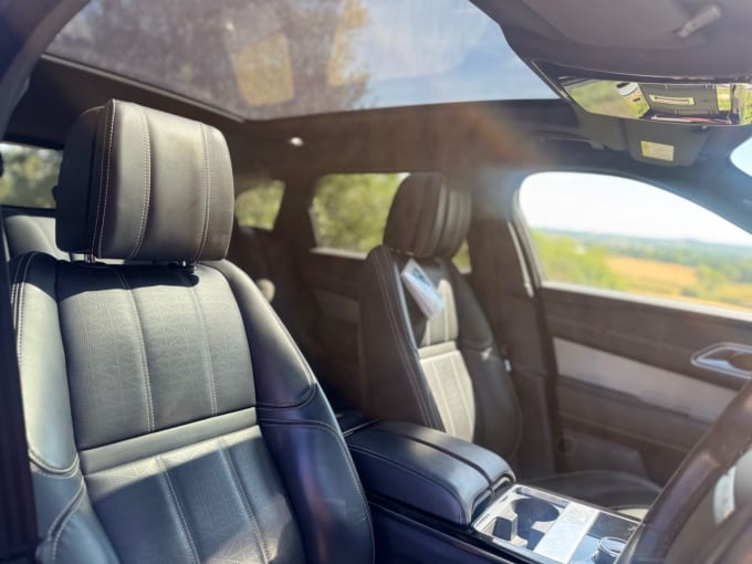 2025 Land Rover Range Rover Velar