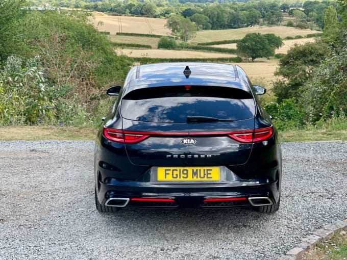 2025 Kia Proceed