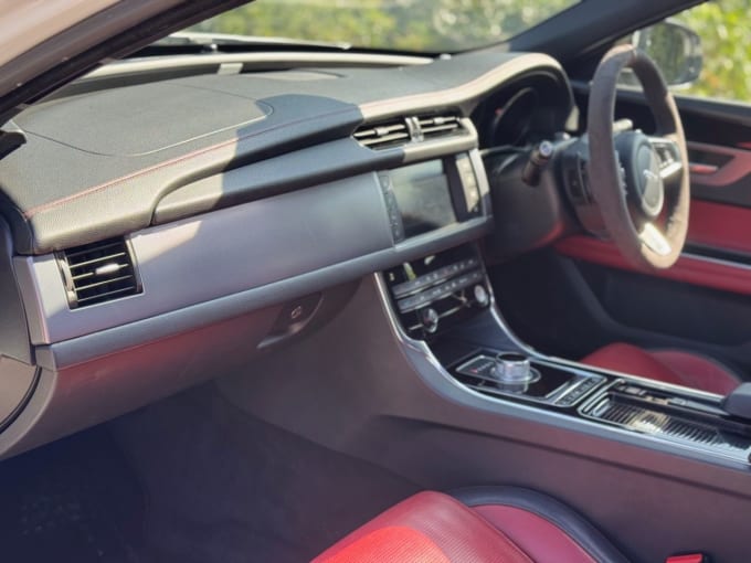 2025 Jaguar Xf