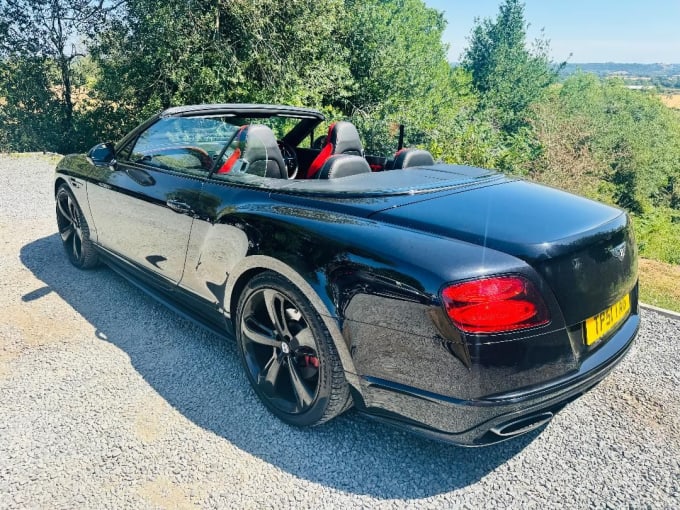 2025 Bentley Continental