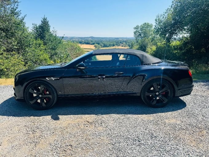 2025 Bentley Continental
