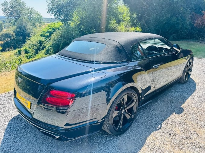 2025 Bentley Continental