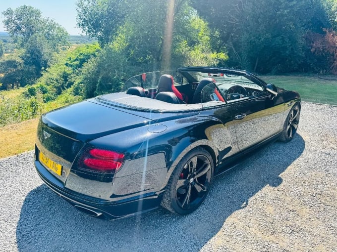 2025 Bentley Continental