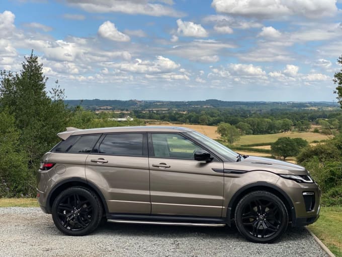 2025 Land Rover Range Rover Evoque