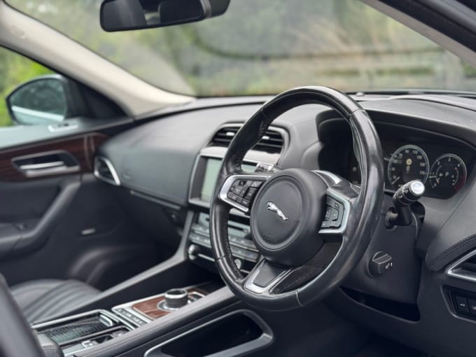 2025 Jaguar F-pace