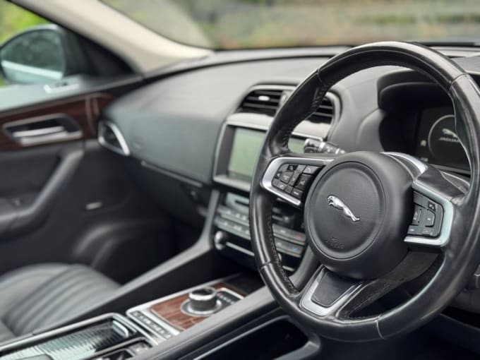2025 Jaguar F-pace