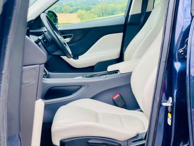 2025 Jaguar F-pace