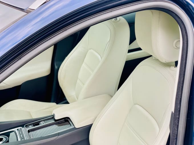 2025 Jaguar F-pace