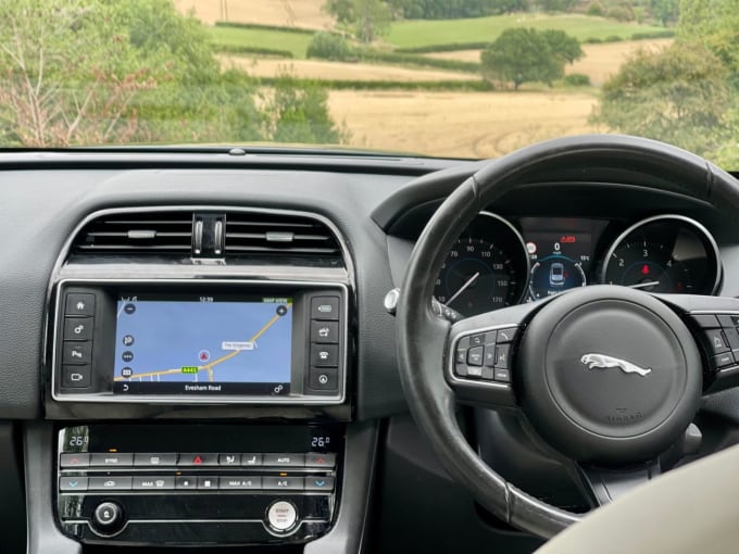 2025 Jaguar F-pace