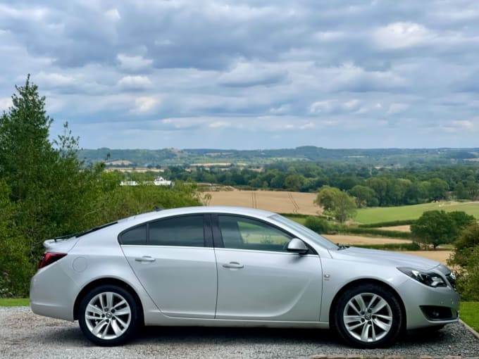 2025 Vauxhall Insignia